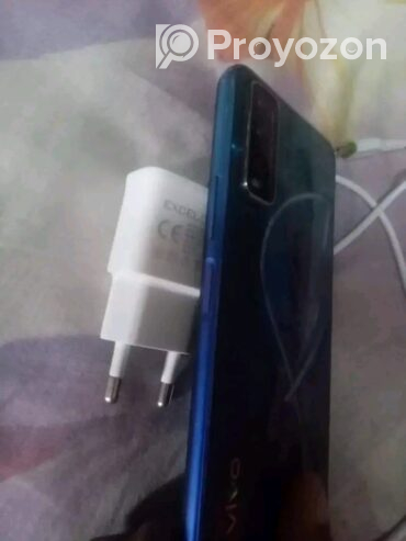 Smart phone Vivo y 20 Rem rom 4/64 with charger