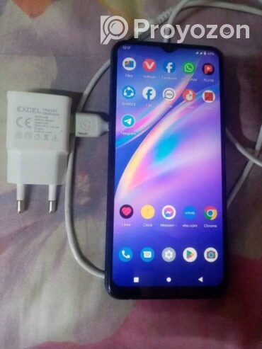 Smart phone Vivo y 20 Rem rom 4/64 with charger