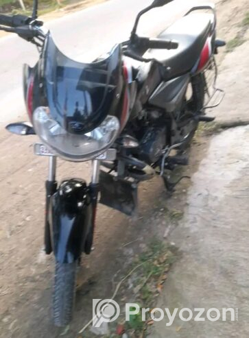 Bajaj Discover 125 cc Motorcycle