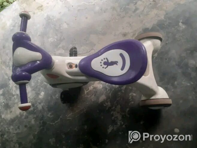 Kids scooter (বাচ্চাদের খেলনা স্কুটার)