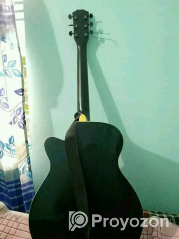 YEMAHA CM2 Guitar (Used)