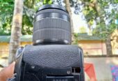 Canon 600D DSLR camera (Used)