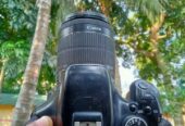 Canon 600D DSLR camera (Used)