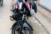 Bajaj Discover motorcycle 125 cc (uesd)