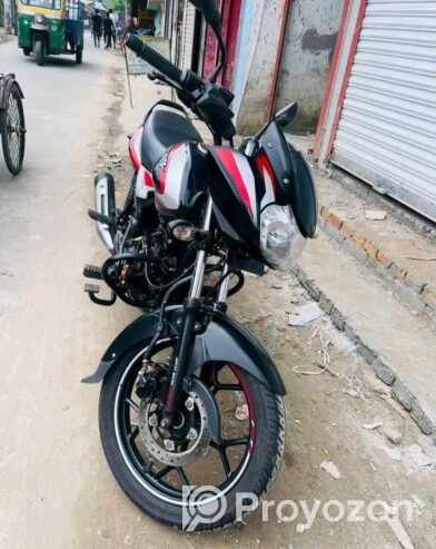 Bajaj Discover motorcycle 125 cc (uesd)