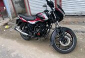 Bajaj Discover motorcycle 125 cc (uesd)