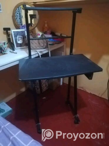 Computer table for sale