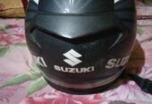 SUZUKI Helmet Black color & White step (used)