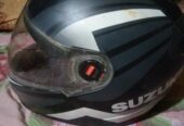 SUZUKI Helmet Black color & White step (used)