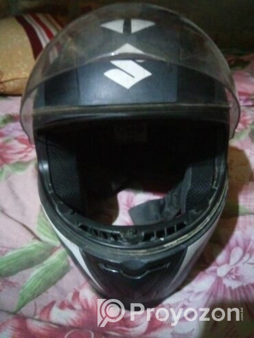 SUZUKI Helmet Black color & White step (used)