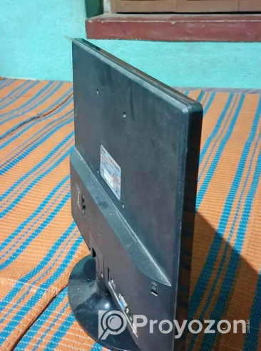 Gnter Computer Monitor 17″