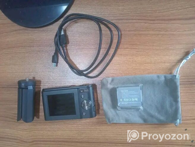 Andoer DC301 Digital camera (Used)