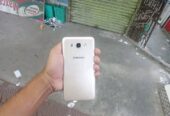 Samsung Galaxy J7