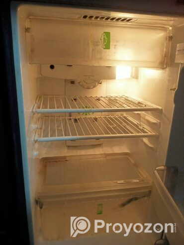 Samsung fridge (Old used)