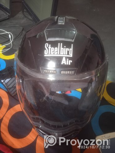 Steelbird Air black colour helmet