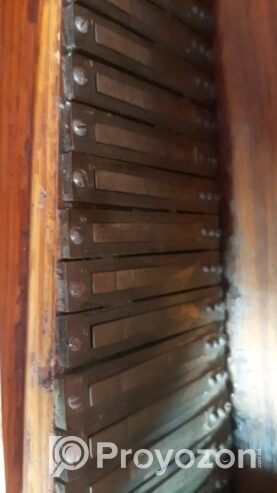 Old Antique Harmonium (Used)