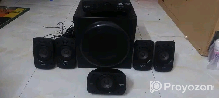 Logitech z906 5.1ch 1000w Speaker