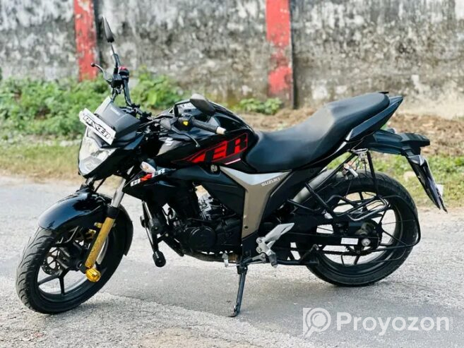 Suzuki Gixxer Monotone Bike