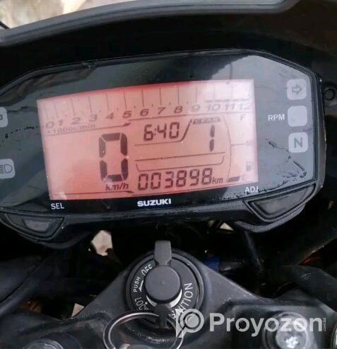 Suzuki Gixxer monotone