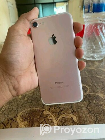 I phone 7 2/32Gb (Used)