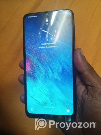 Samsung Galaxy A10. (Used)