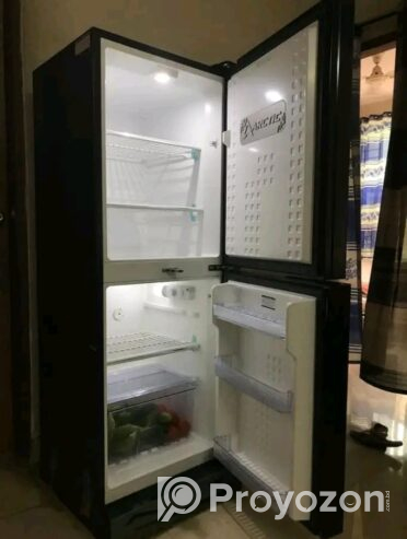 Walton Refrigerator (Used)