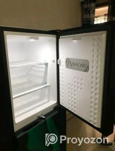 Walton Refrigerator (Used)