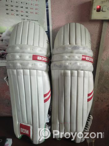 Cricket Foot pads, Hand gloves Bag ‍Sell Post