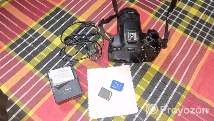 Canon 700d (Used)